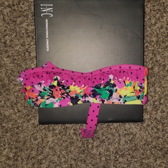 swimsuit - Picture 4 of 5